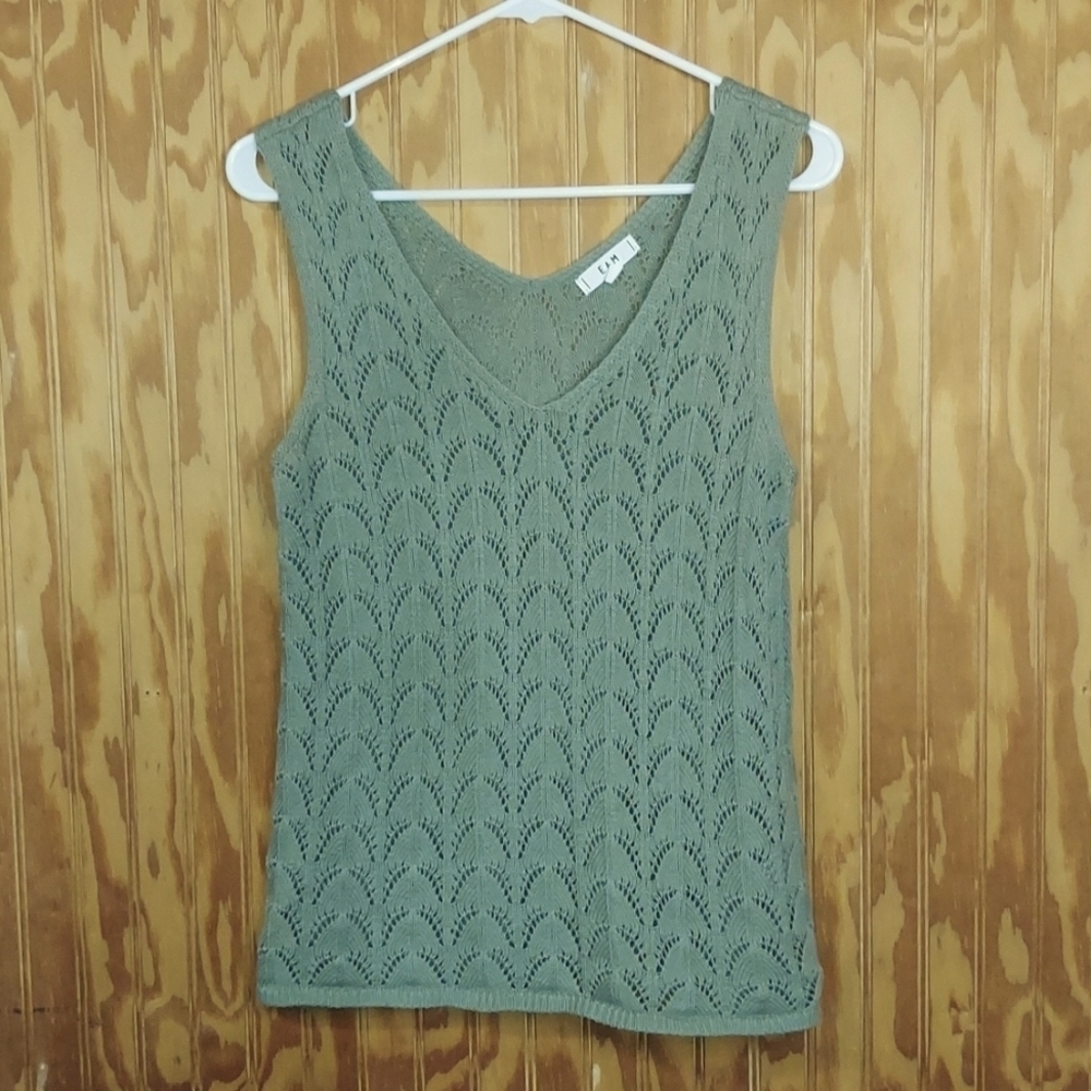 E&M sweater knit vest